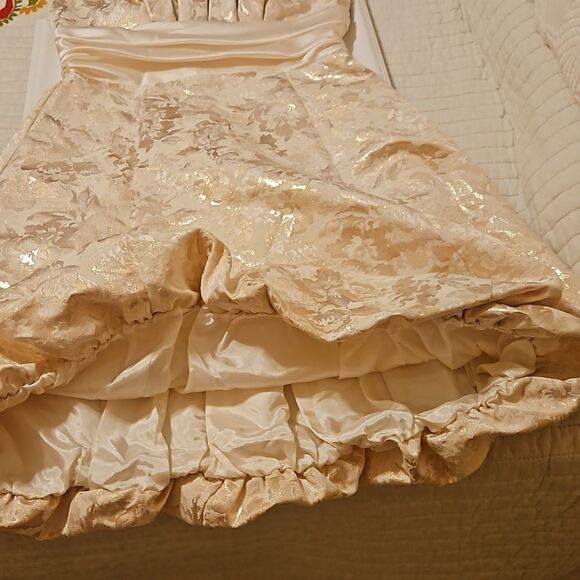 Betsy & Adam Strapless Golden floral cocktail dress size 4 - Picture 11 of 11